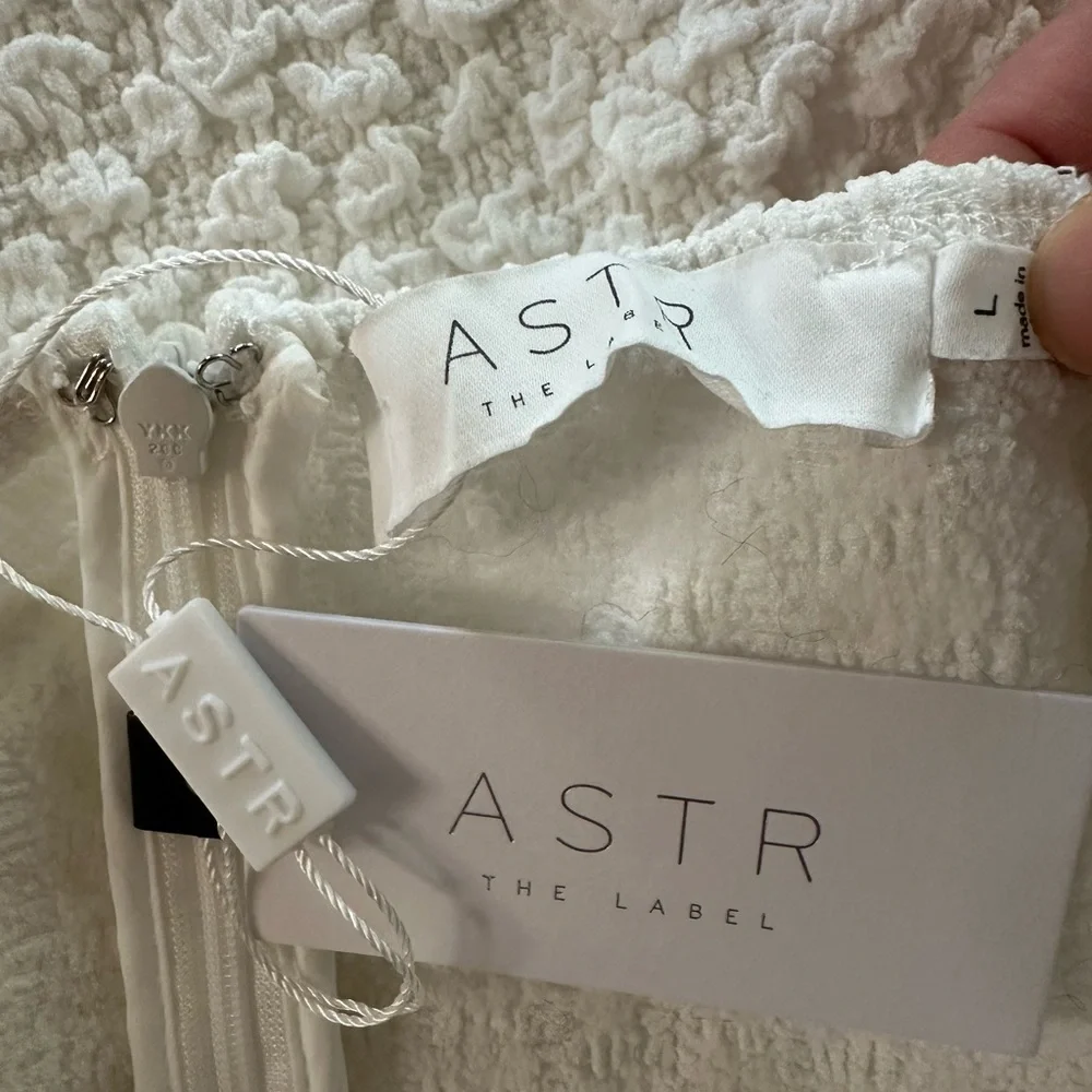 Astr White Textured Dress - Picture 3 of 4